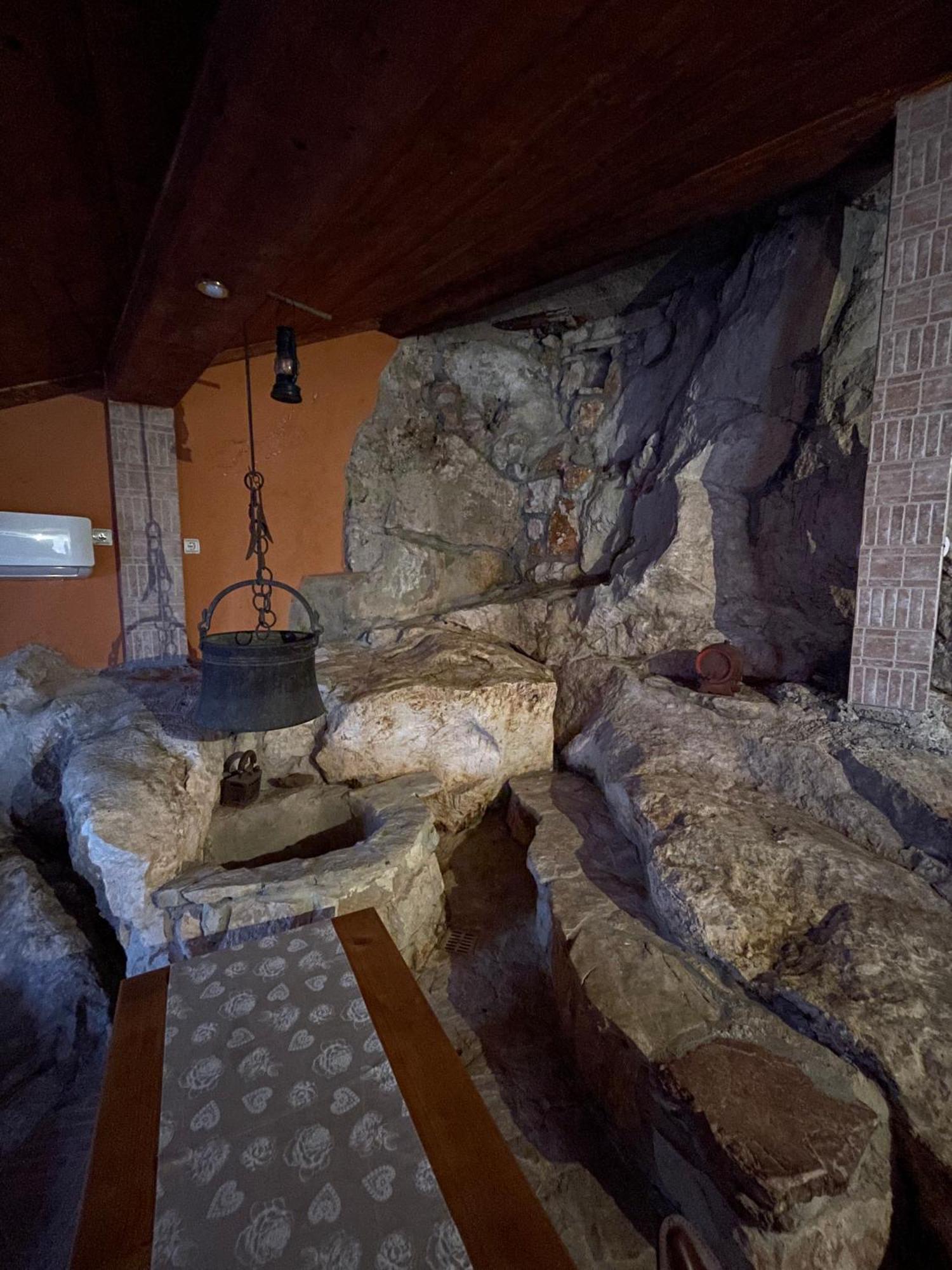 Cave Apartment Вирпазар Экстерьер фото