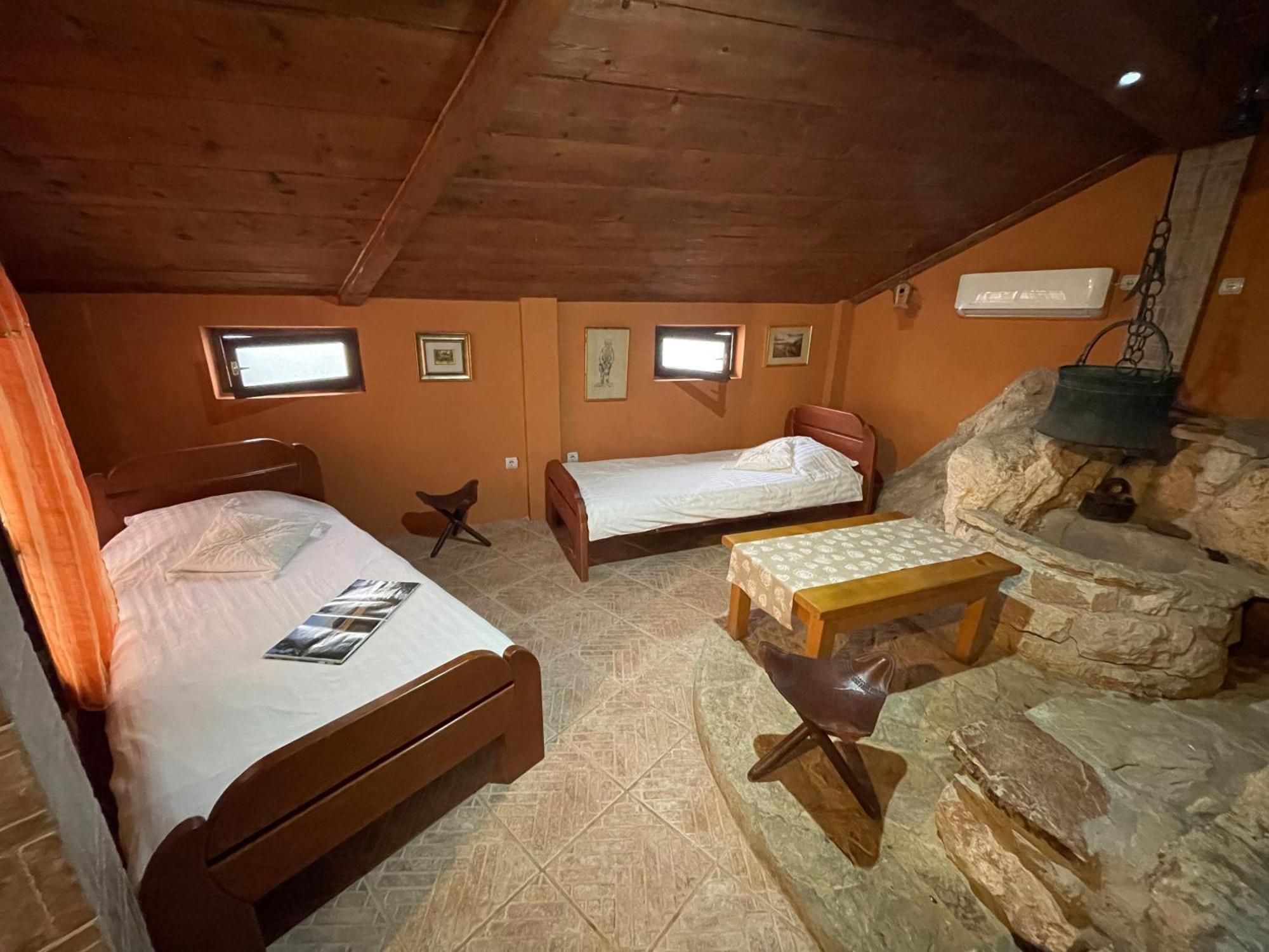 Cave Apartment Вирпазар Экстерьер фото